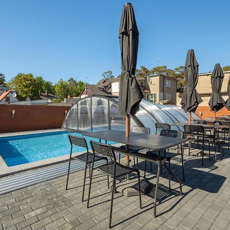 Pod Winogronem - Apartamenty Z Basenem I Wyzywieniem Pobierowo Exteriör bild