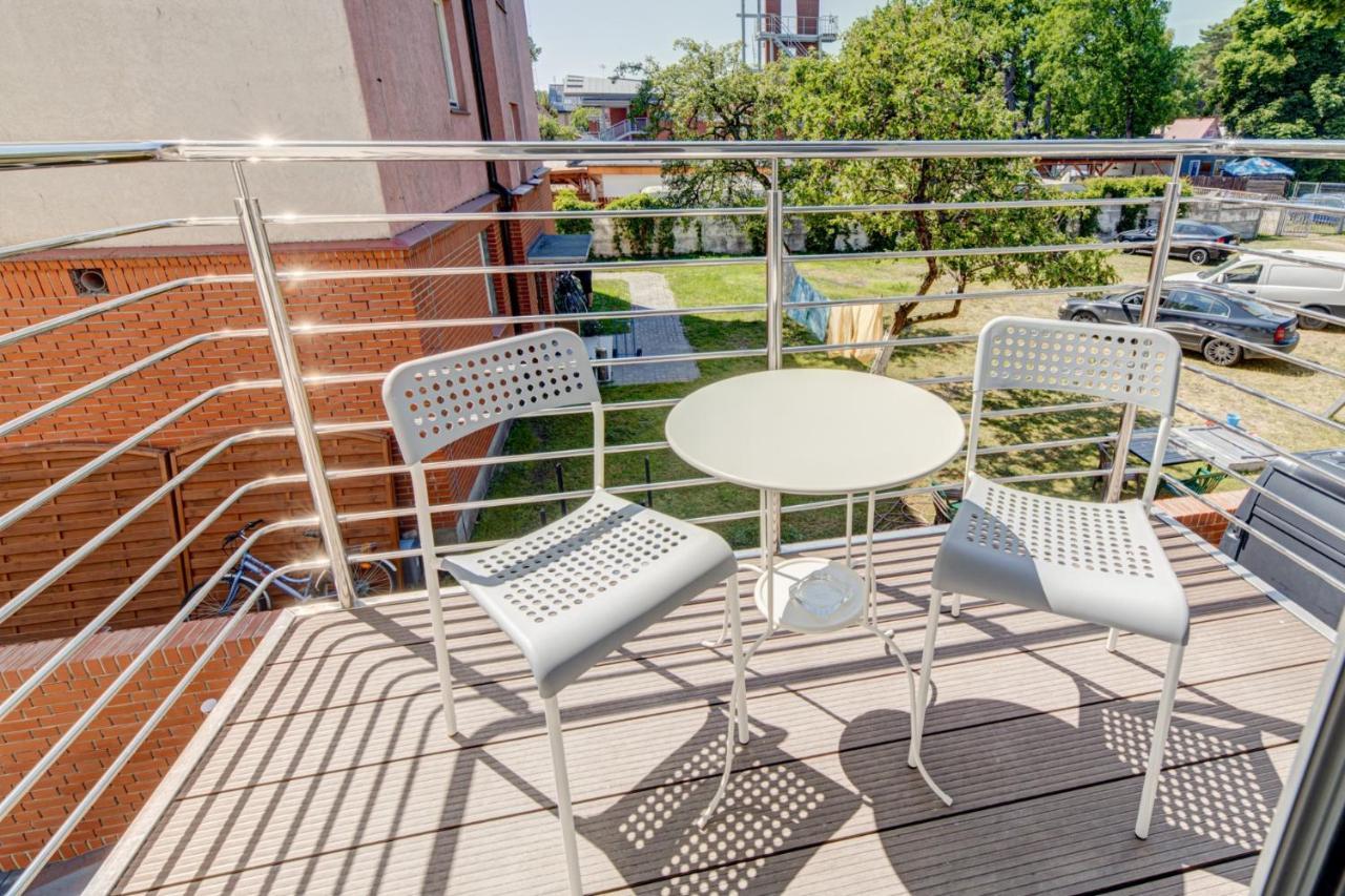 Pod Winogronem - Apartamenty Z Basenem I Wyzywieniem Pobierowo Exteriör bild