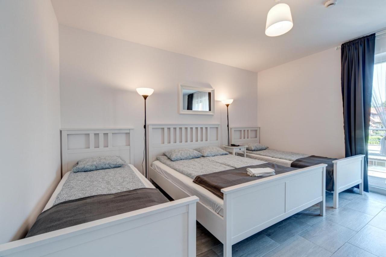 Pod Winogronem - Apartamenty Z Basenem I Wyzywieniem Pobierowo Exteriör bild