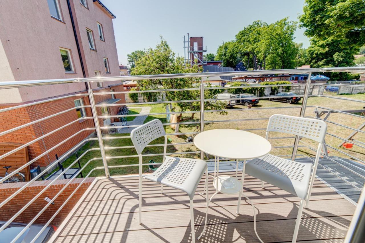 Pod Winogronem - Apartamenty Z Basenem I Wyzywieniem Pobierowo Exteriör bild