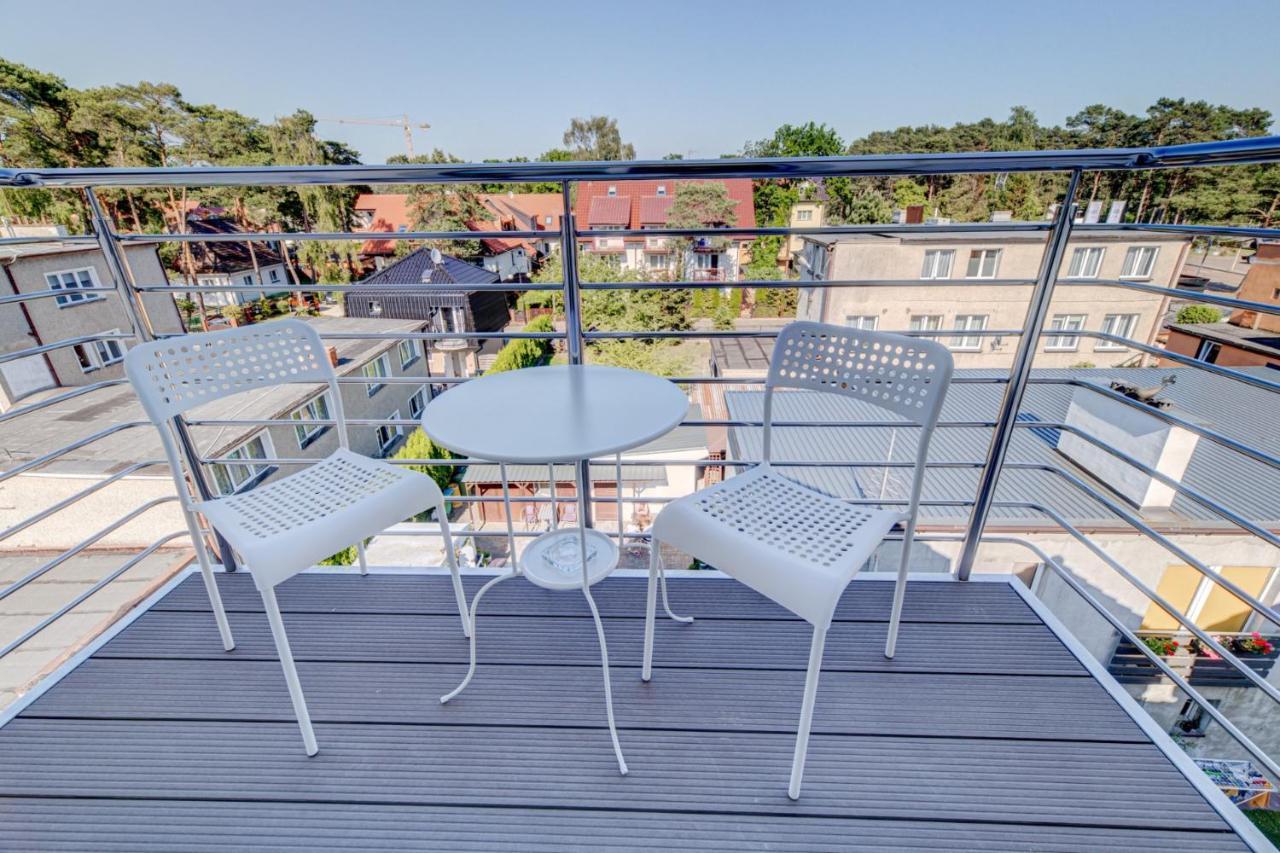 Pod Winogronem - Apartamenty Z Basenem I Wyzywieniem Pobierowo Exteriör bild