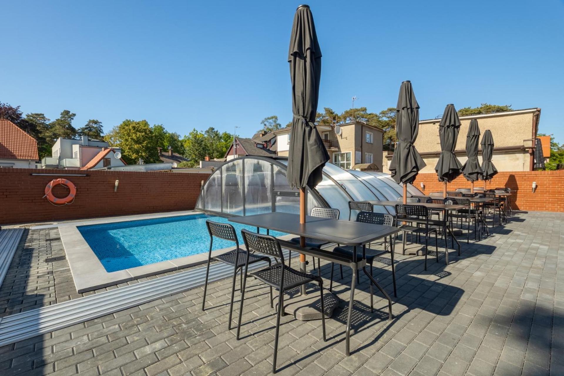 Pod Winogronem - Apartamenty Z Basenem I Wyzywieniem Pobierowo Exteriör bild